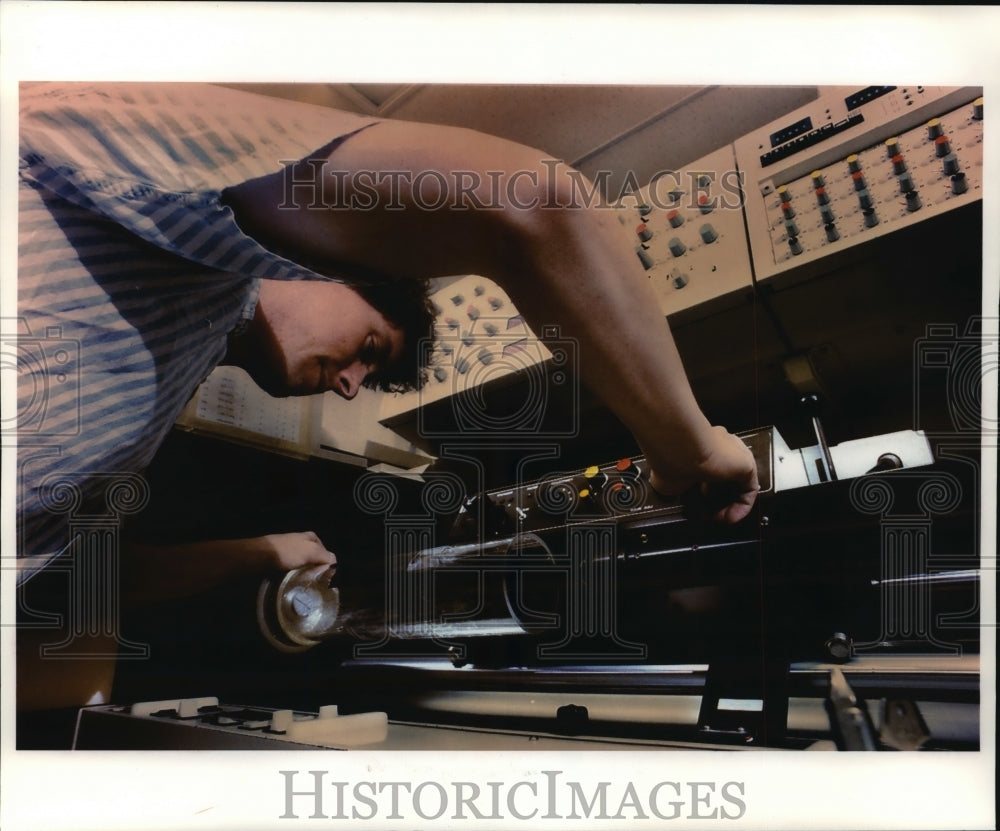 1993 Press Photo Daniel McGrath of Wisconsin Technicolor Incorporated-Historic Images