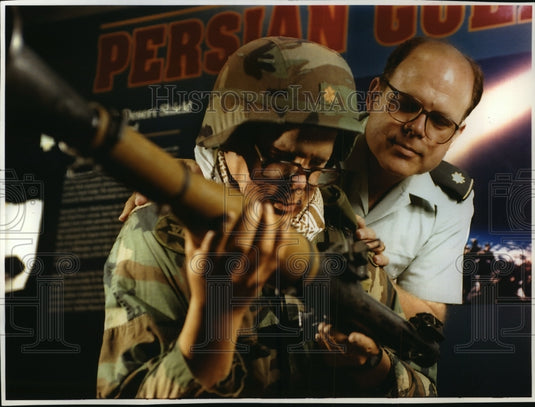 1993 Press Photo Major Norman Johnson at the Wisconsin Veterans Museum-Historic Images