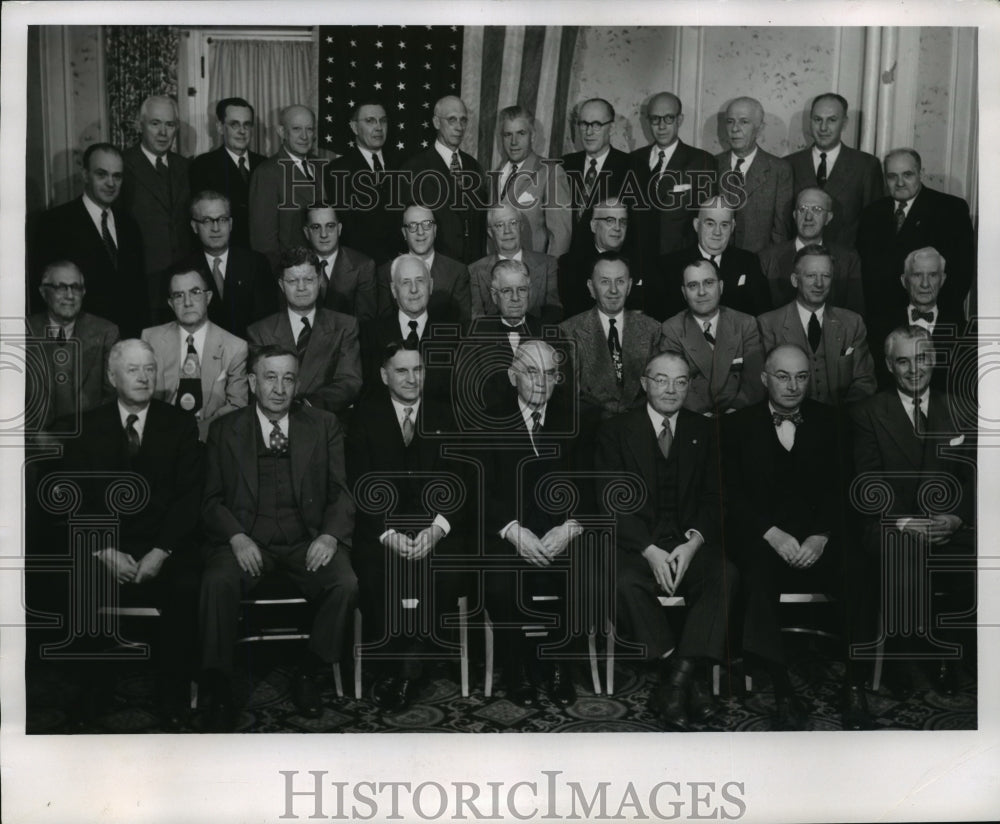 1953 Wisconsin State Board of Circuit Judges at Schroeder Hotel - Historic Images