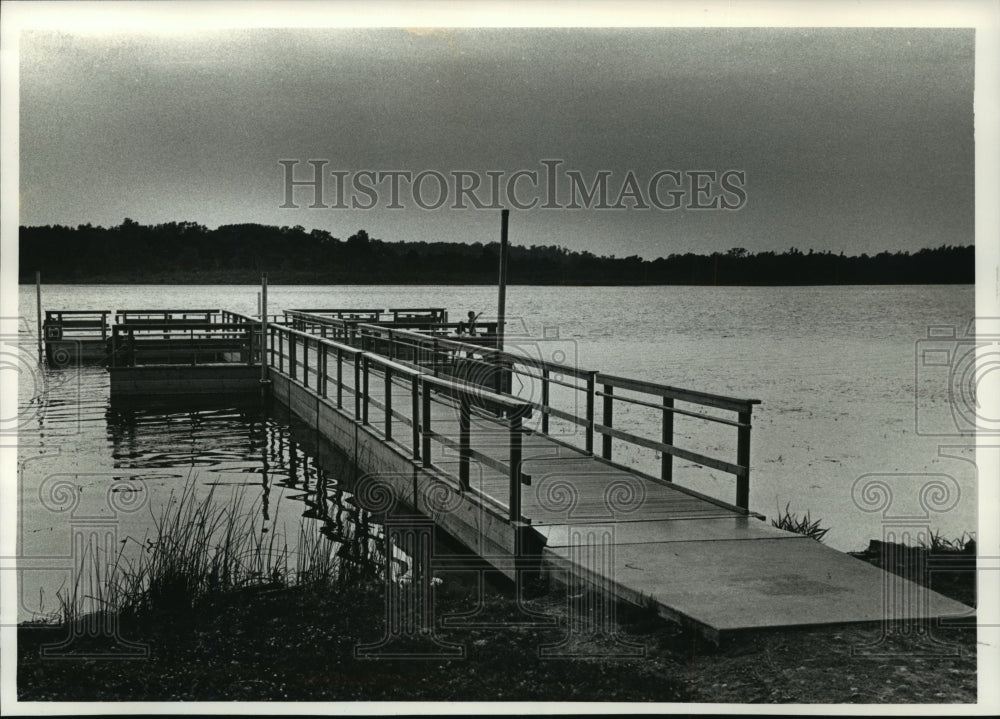 1990 Press Photo Mauthe Lake Pier - mja55994-Historic Images