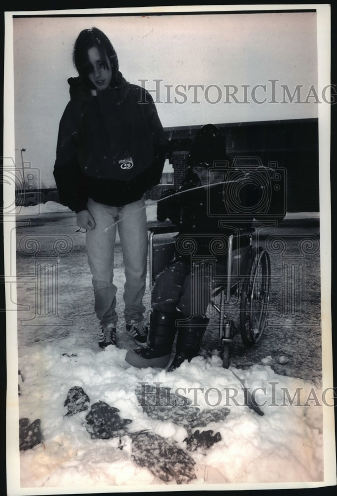 1993 Press Photo Eric Renner and Steve Gonnering Ice Fishing For Winter Carnival - Historic Images