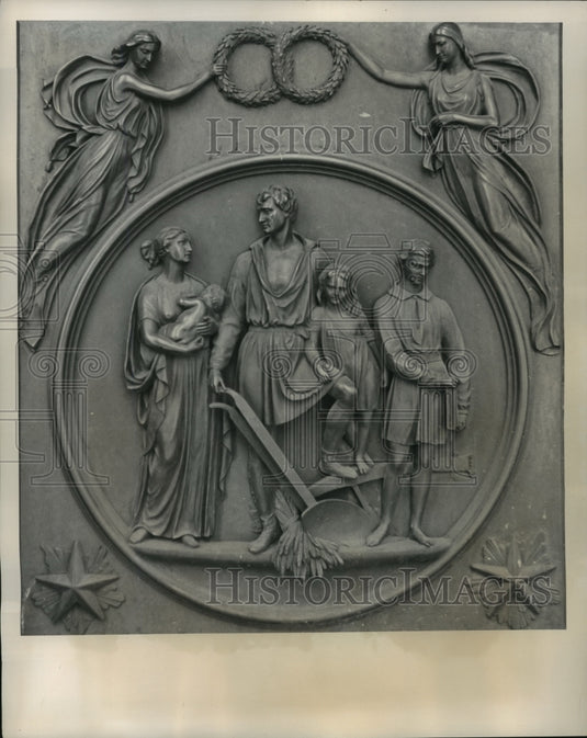 1953 Press Photo Bronze Door In The Capitol Building In Washington Symbols Peace - Historic Images