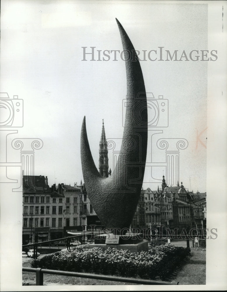 1973 Press Photo Brussels, Belgium Monument 50th Anniversary of Sabena-Historic Images