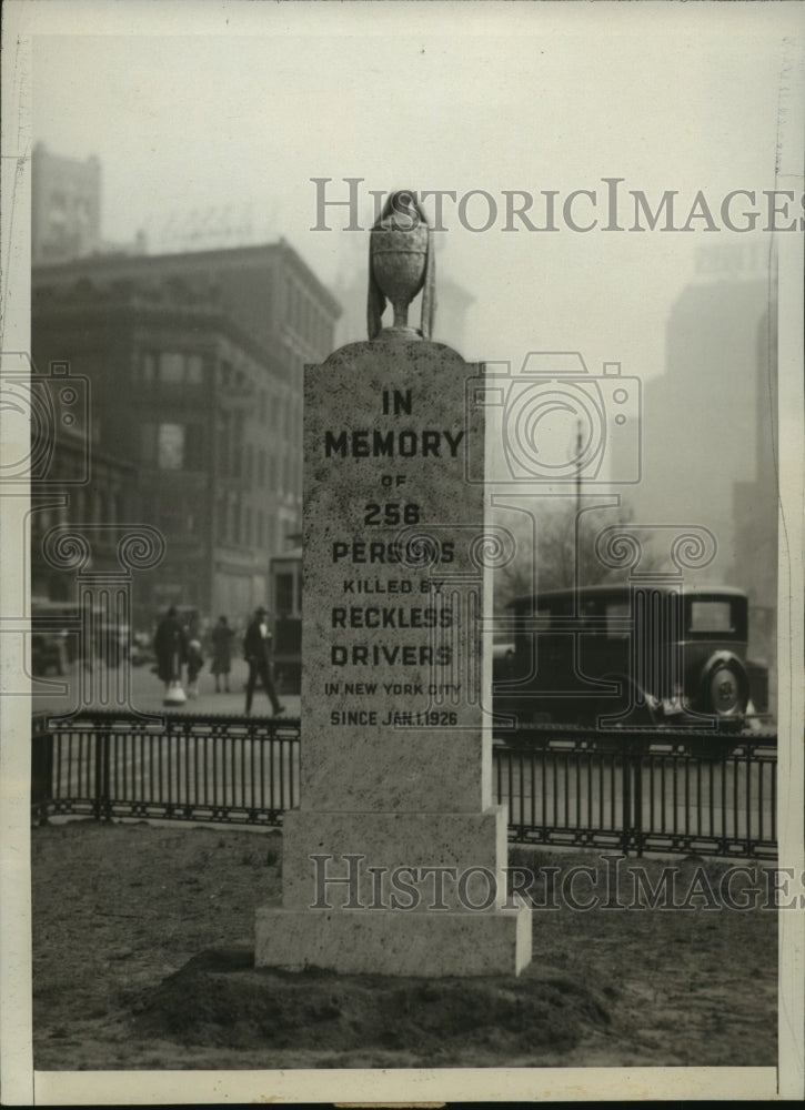 1926 Press Photo Monument to Children Killed by Reckless Drivers New York City-Historic Images