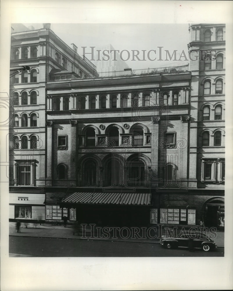 1965 Press Photo Metropolitan Opera in New York City - Historic Images