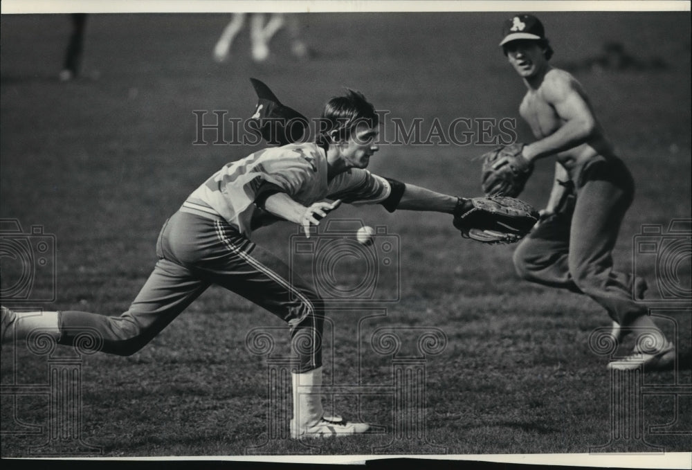 1983 Press Photo John Lutz Makes Recovery From Injury Milwaukee High Baseball-Historic Images