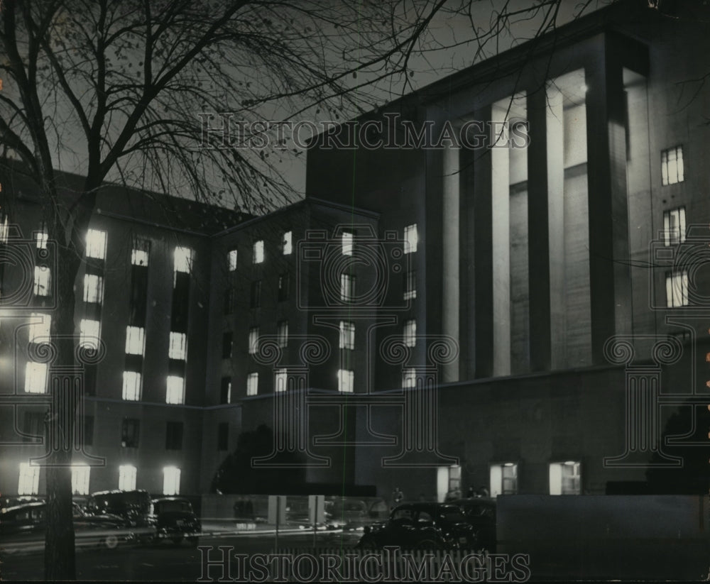 1952 Press Photo State Department Building in Washington D.C. with Lights on-Historic Images