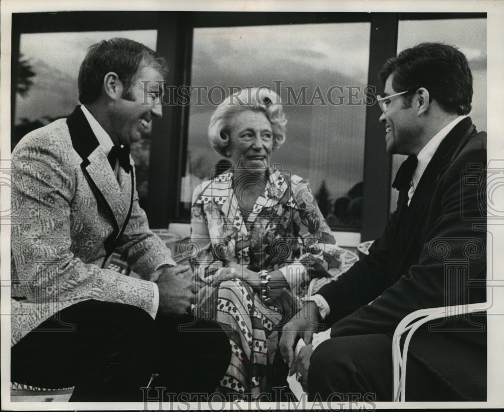 1973 Press Photo Marie Lombardi, her son Vince H., and Bart Starr - mja57493-Historic Images