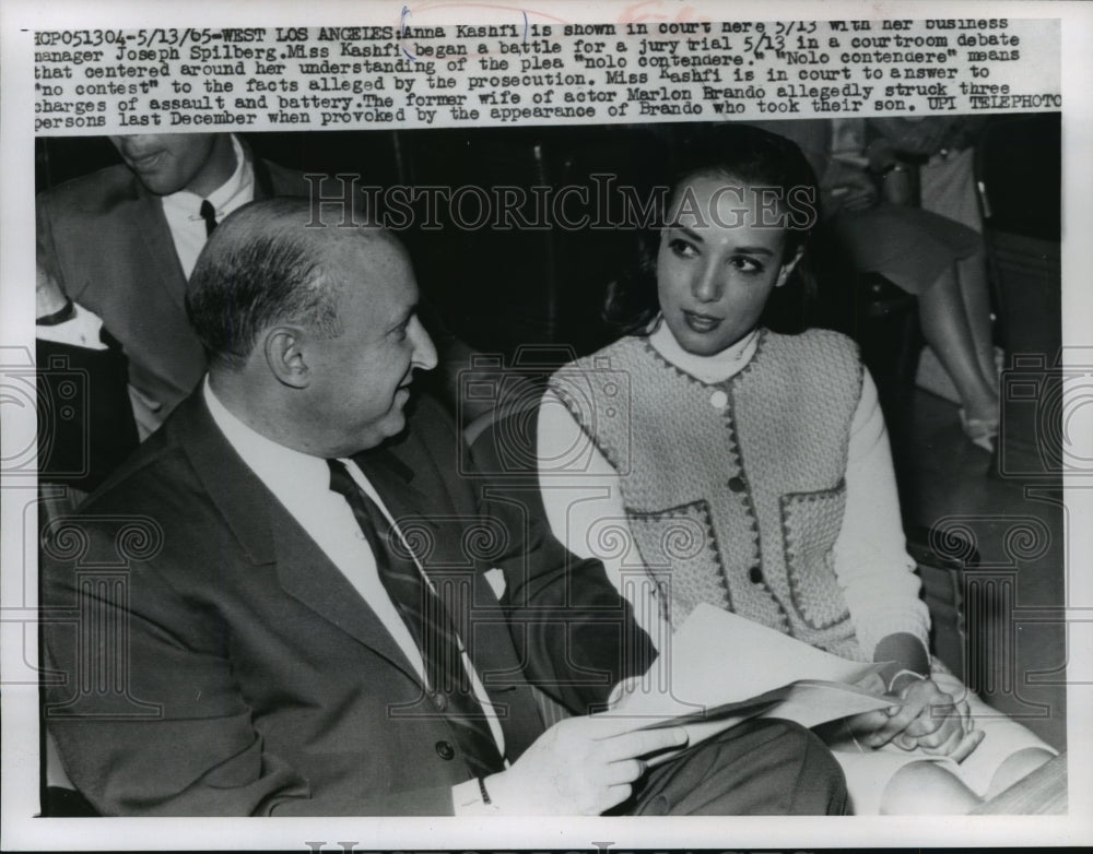 1965 Press Photo Anna Kashi with manager Joseph Spilberg in court - mja57661-Historic Images