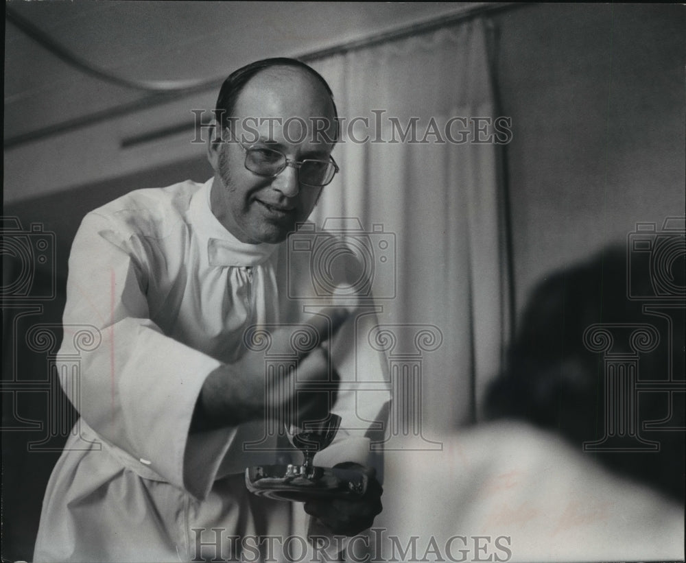 1975 Press Photo Donald A. Borkowski, PR Director, St. Joseph&#39;s Hospital-Historic Images