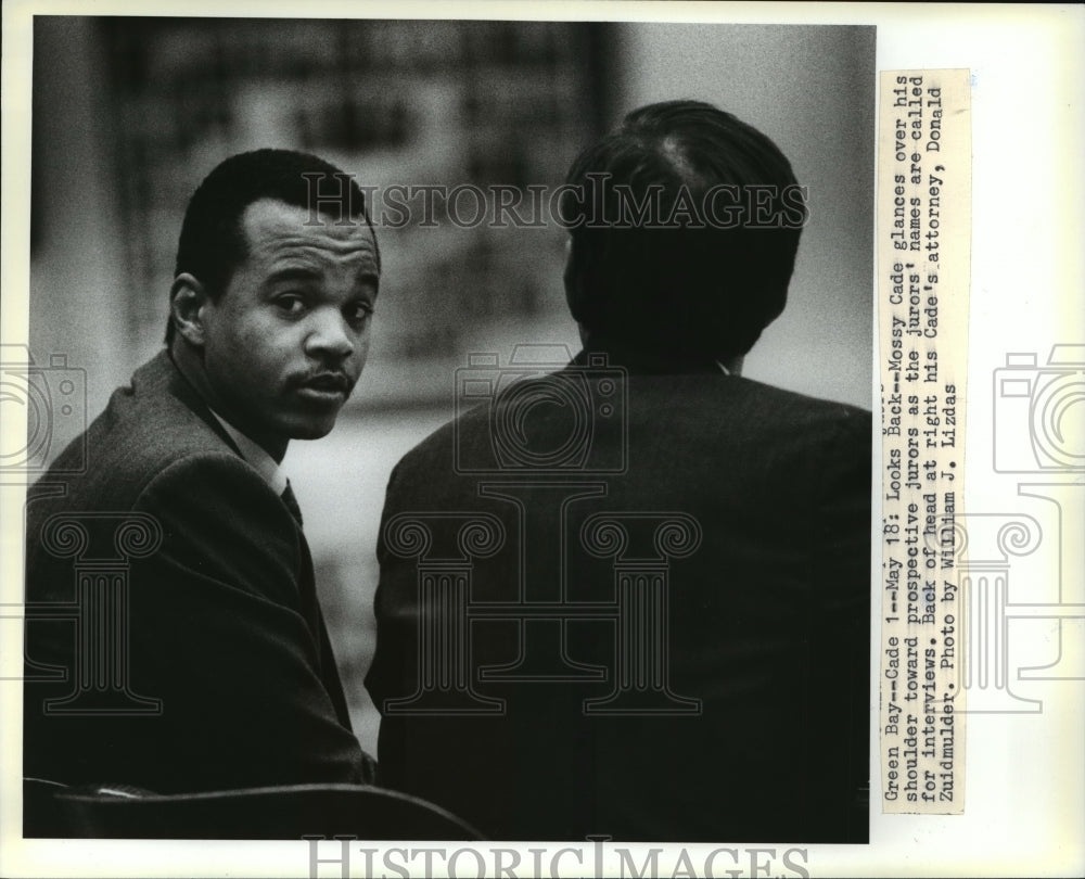 1987 Press Photo Mossy Cade With Lawyer During Jury Selection For His Trial-Historic Images