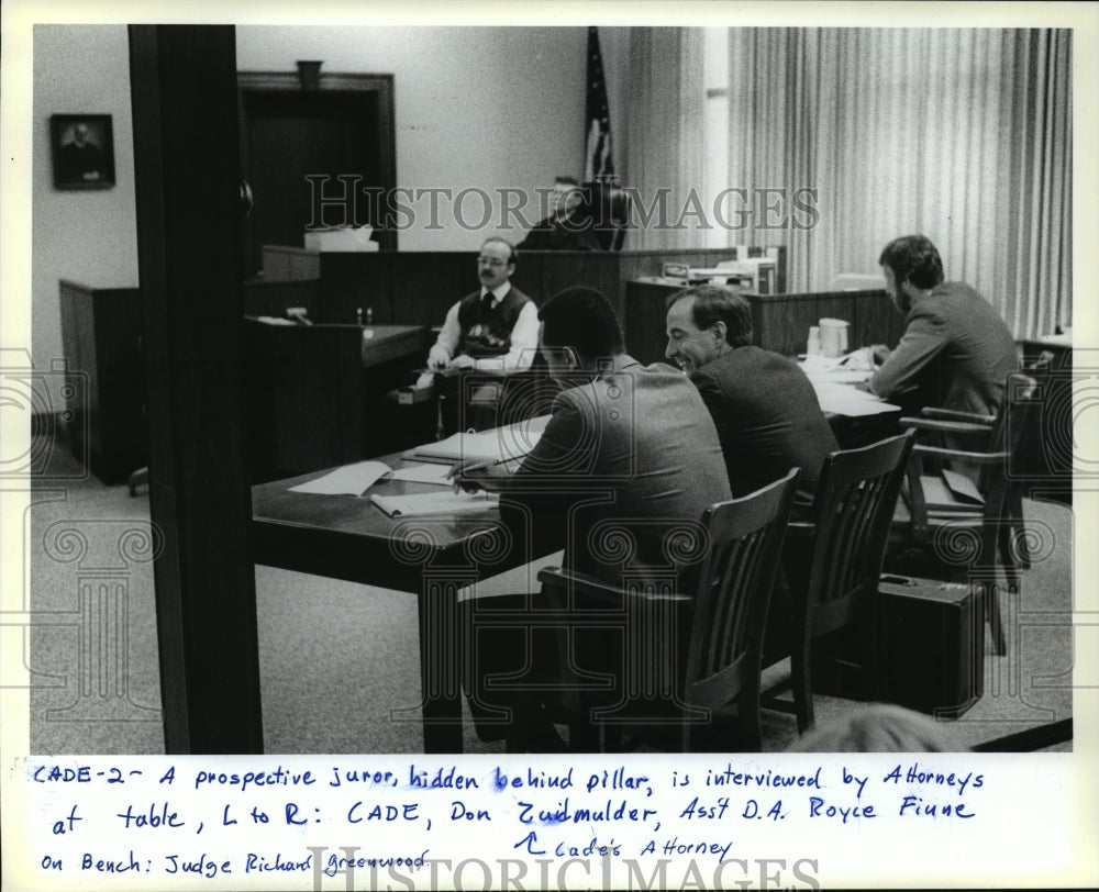 1987 Press Photo Mossy Cade With His Attorney During Jury Selection - mja57901-Historic Images