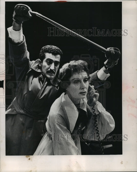 1949 Press Photo Albert Ackel & Judith Evelyn in "Dial 'M' for Murder" Wisconsin- Historic Images