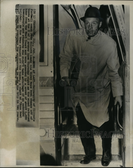1964 Press Photo Pete Elliott (Coach) Returning to the University of Illinois-Historic Images