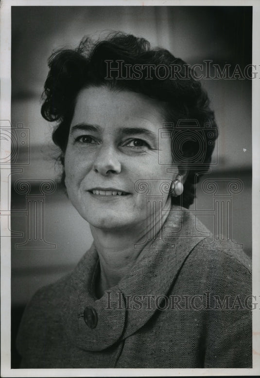 1958 Press Photo Mrs. Edward J Brumder of Whitefish Bay, WI - Historic Images