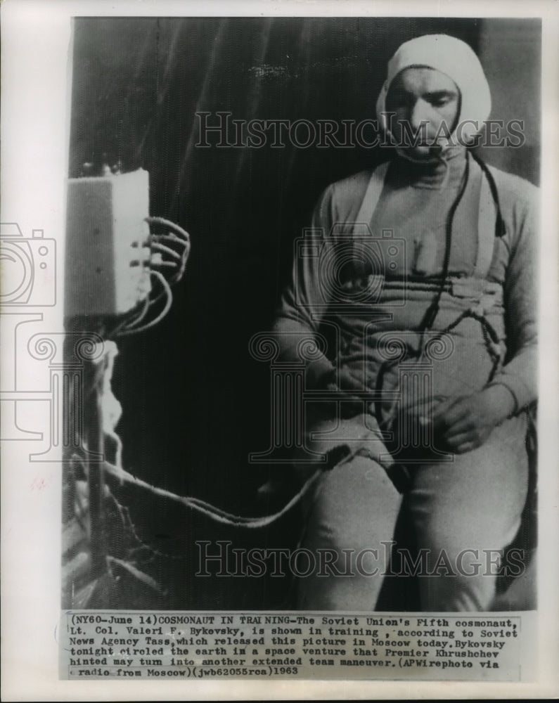 1963 Press Photo Soviet Union Lieutenant Colonel Valeri F. Bykovsky in Training-Historic Images