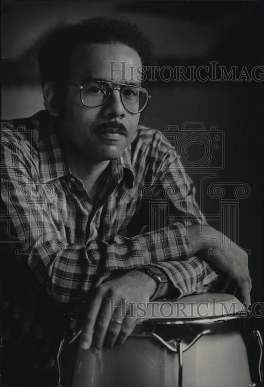 1986 Press Photo Abraham Caceres, Musician - mja58934-Historic Images