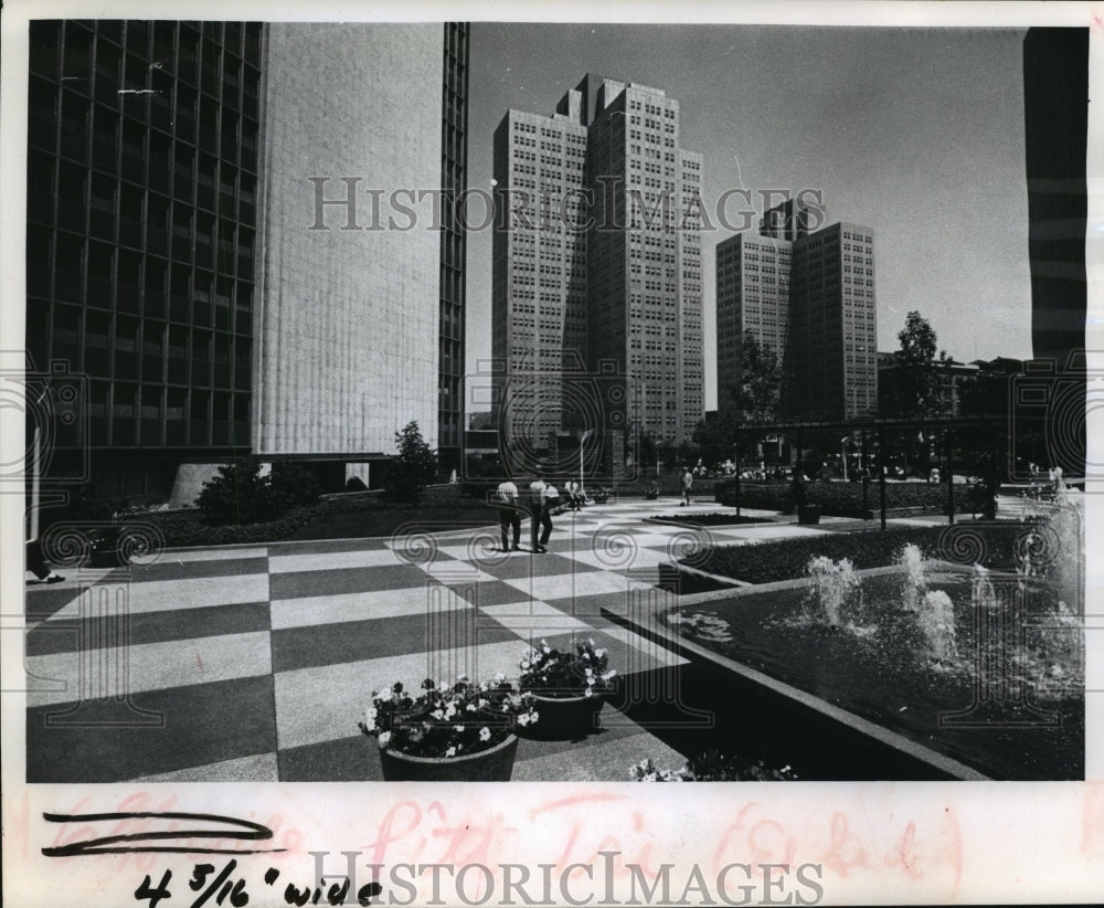 1962 Press Photo Gateway Center in Pittsburgh, PA Downtown Renaissance.-Historic Images