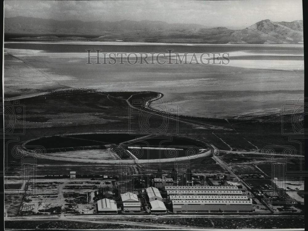 1973 Press Photo Aerial View of Great Salt Lake's West Shore - Historic Images
