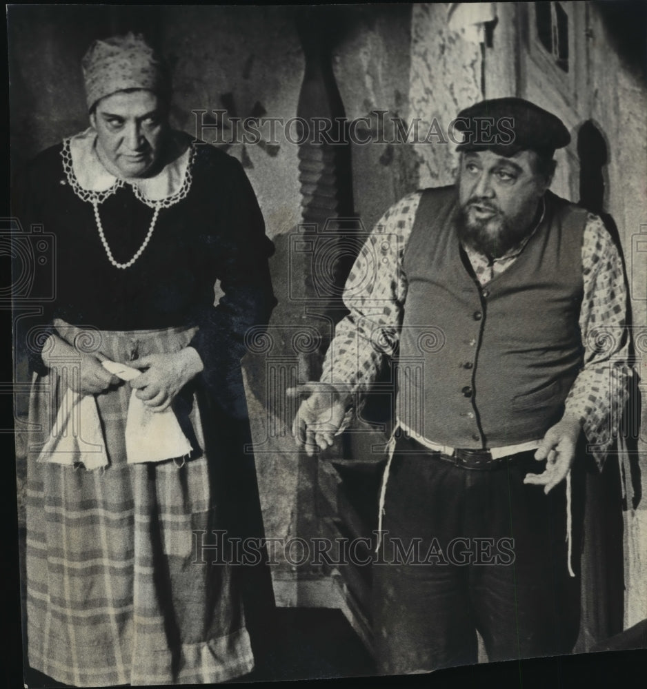 1966 Press Photo Dolores Wilson and Luther Adler Star in &quot;Fiddler on the Roof&quot;-Historic Images