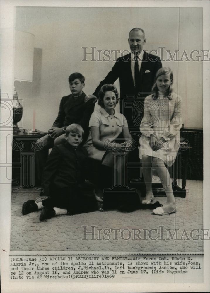 1969 Press Photo Air Force Colonel Edwin E. Aldrin Jr., astronaut, and family-Historic Images