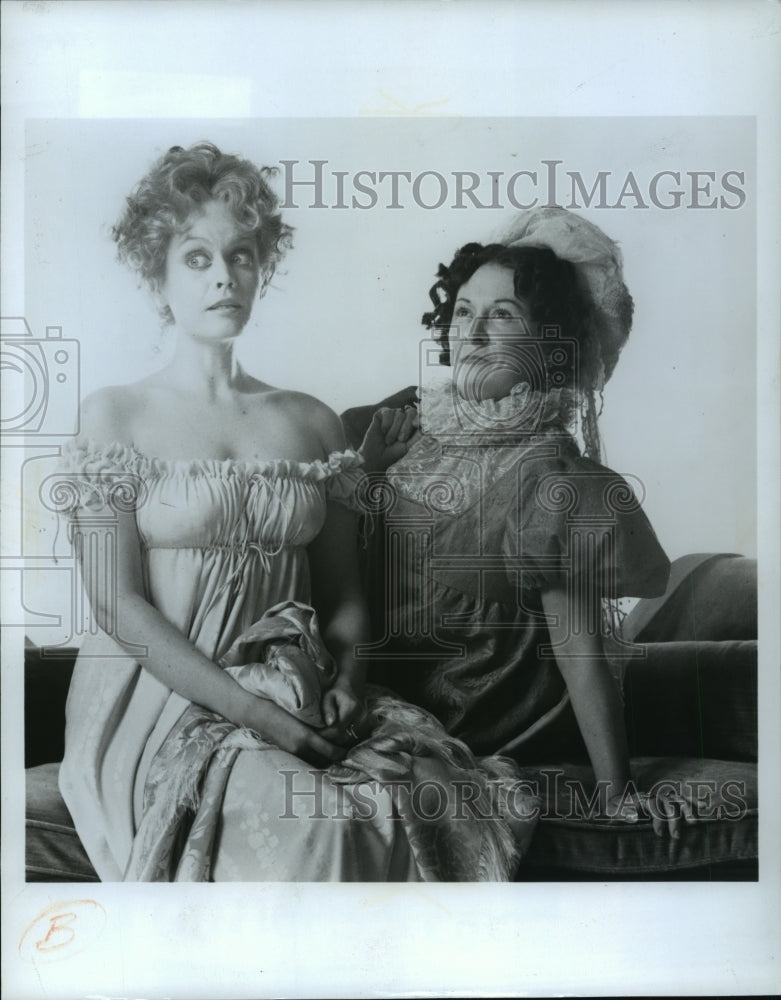 1979 Press Photo Amy Nissen and Barbara Bryne in &quot;The Rivals.&quot; - mja60044-Historic Images