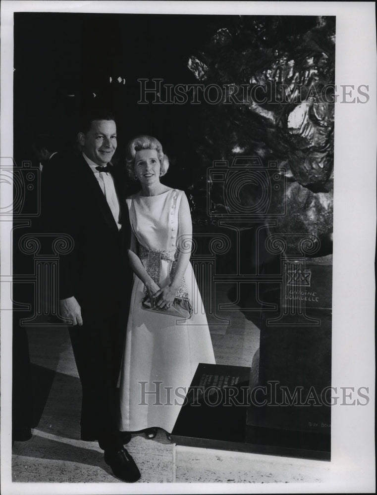 1971 Press Photo Ball Chairman Mr. and Mrs. Robert Brown at Symphony Ball - Historic Images