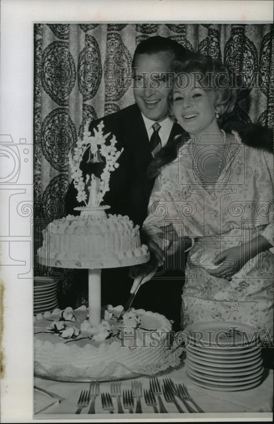1959 Press Photo Wedding of Richard Brown and Wife Eva Gabor (Browne) - Historic Images
