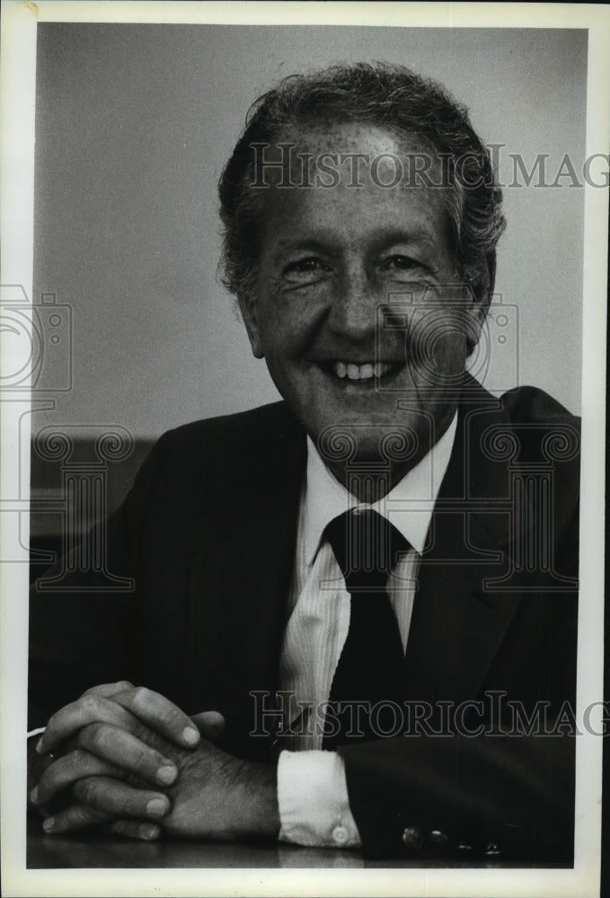 1985 Press Photo Richard Brown Director of Nicolet College &amp; Technical Institute-Historic Images