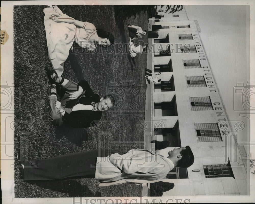 Press Photo Students at Bob Jones University in Greenville, South Carolina - Historic Images