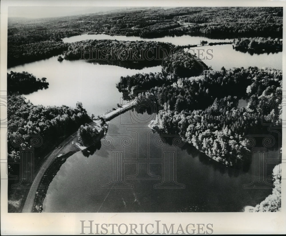 1966 Press Photo Bad Water lake in Michigan Near Iron Mountain - mja60885-Historic Images