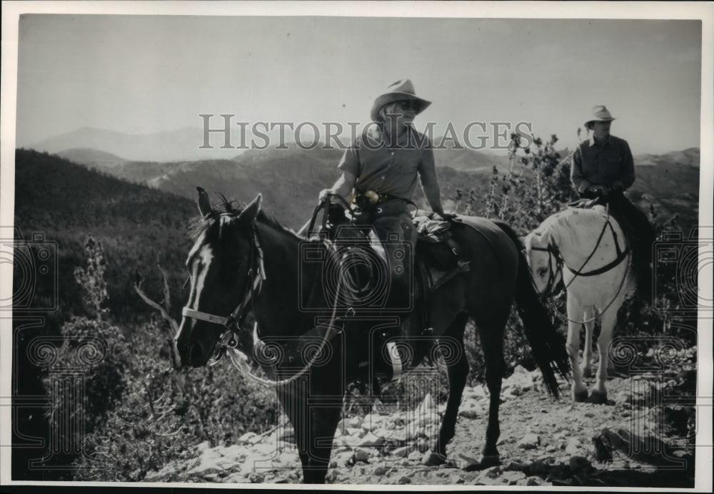 Press Photo Two Riders in Nevada&#39;s Jarbidge Wilderness - mja60894 - Historic Images