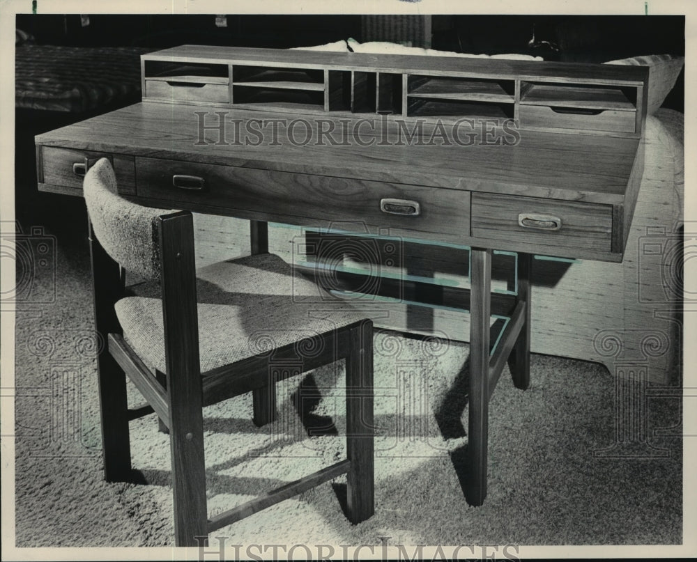1983 Press Photo Platform Desk with Pigeon Holes of Skova Line - mja61188-Historic Images