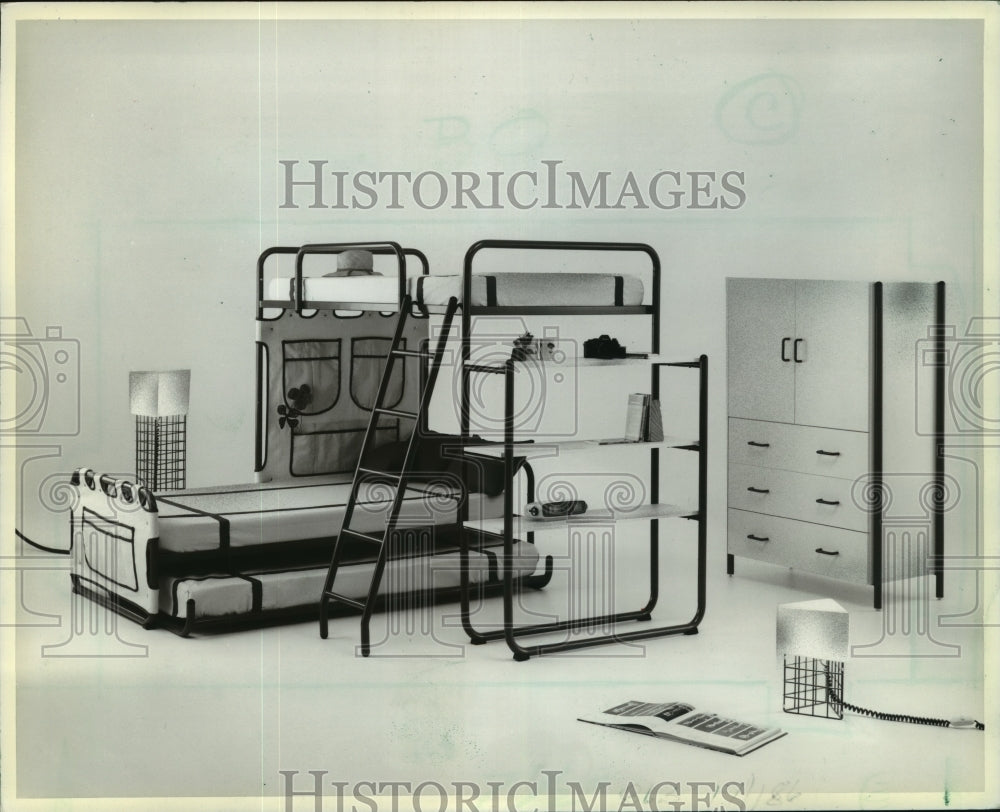 1983 Press Photo Bunk Bed and Bookcase Deliver Storage and Sleeping Space-Historic Images