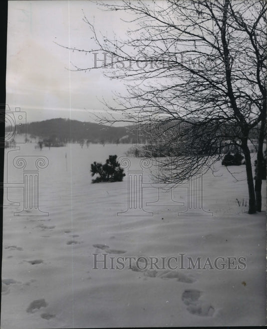 1952 Press Photo Visitors Footprints can be Seen at Valley Forge - mja61281 - Historic Images