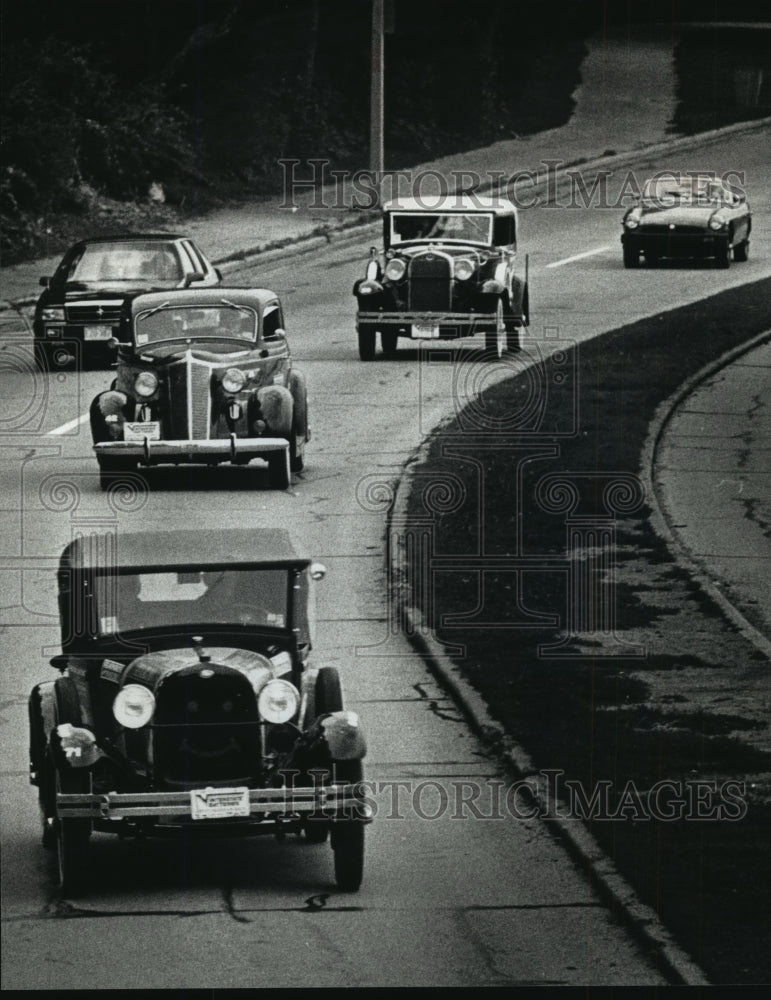 1990 Press Photo Classic Cars Competing In Great American Race - mja61359-Historic Images