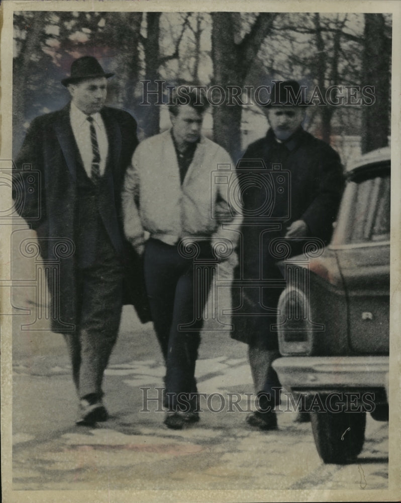 1962 Press Photo Wilson Brook Being Arrested for Murder of Sgt. Anthony Eilers- Historic Images