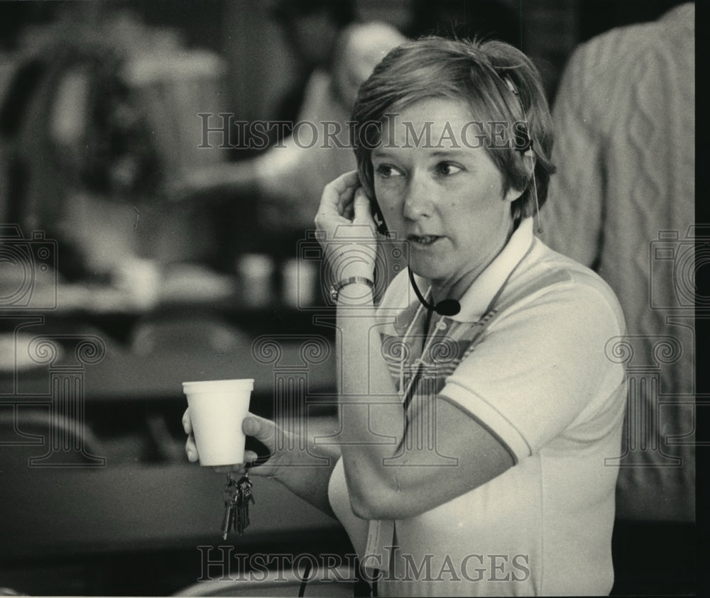 1987 Press Photo Mary Buckley, director, U.S. Junior Olympic Swim Championships- Historic Images