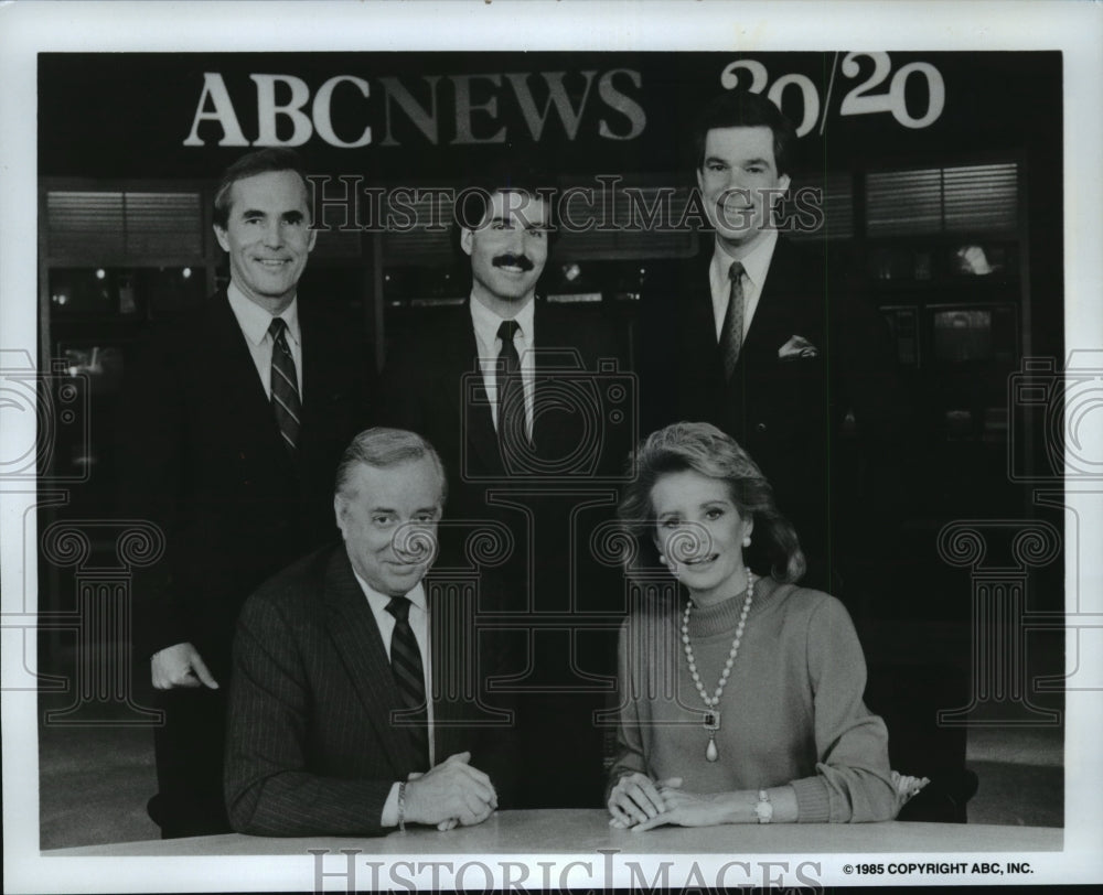 1985 Press Photo Cast of ABC News Magazine &quot;20/20&quot; Publicity Photo - mja62280-Historic Images