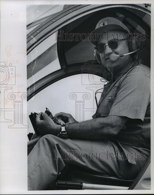 1970 Press Photo Frank Burany a Milwaukee Journal Employee - mja63422 - Historic Images