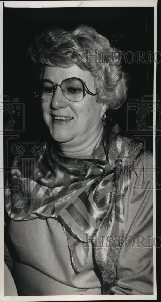 1988 Press Photo Executive of Christoph YMCA Beverly Chappie in Wisconsin - Historic Images