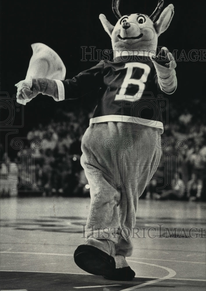 1987 Press Photo Bango, the Milwaukee Bucks Mascot - mja63945 - Historic Images