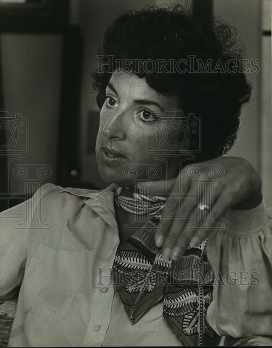 1980 Press Photo Virginia Cassara, Social worker at University of Wisconsin - Historic Images