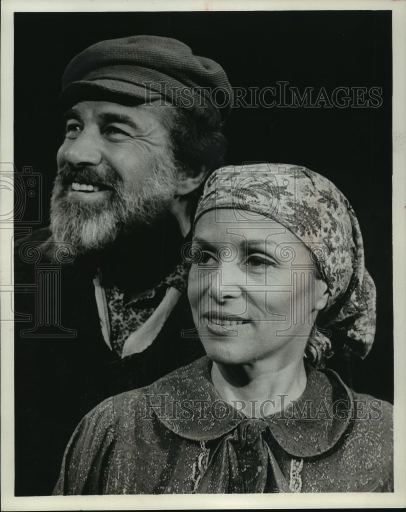 1938 Press Photo Bob Carroll and Nina Miller in "Fiddler on the Roof" - Historic Images