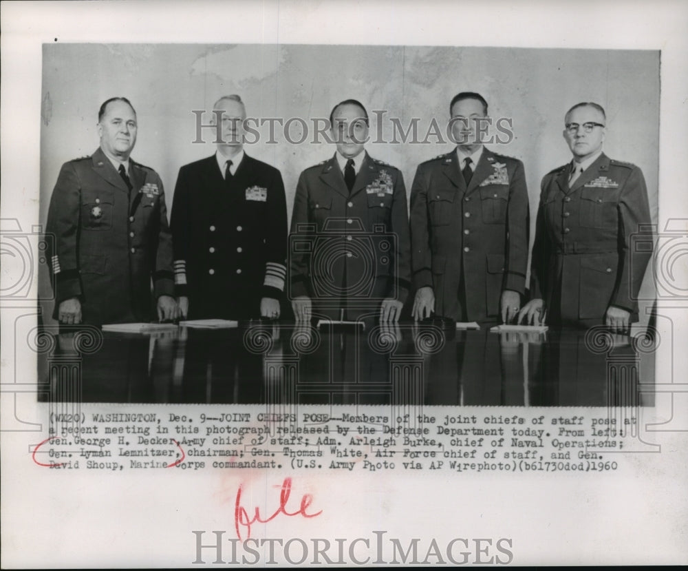 1960 Members of Joint Chiefs of Staff Pose Together - Historic Images