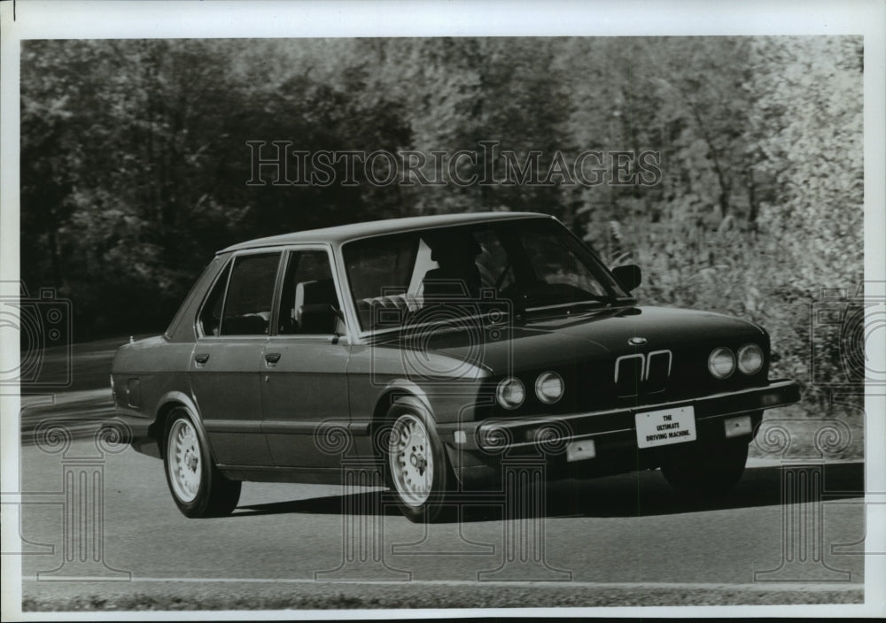 1986 Press Photo BMW&#39;s fastest sedan is the 535i, with a 6 cylinder engine - Historic Images