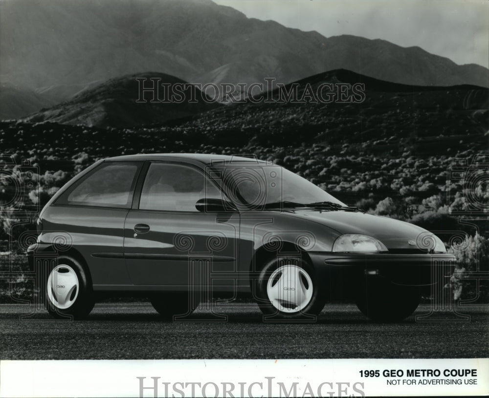 1994 Press Photo The 1995 Chevrolet has Redesigned its Cavalier - mja64927-Historic Images