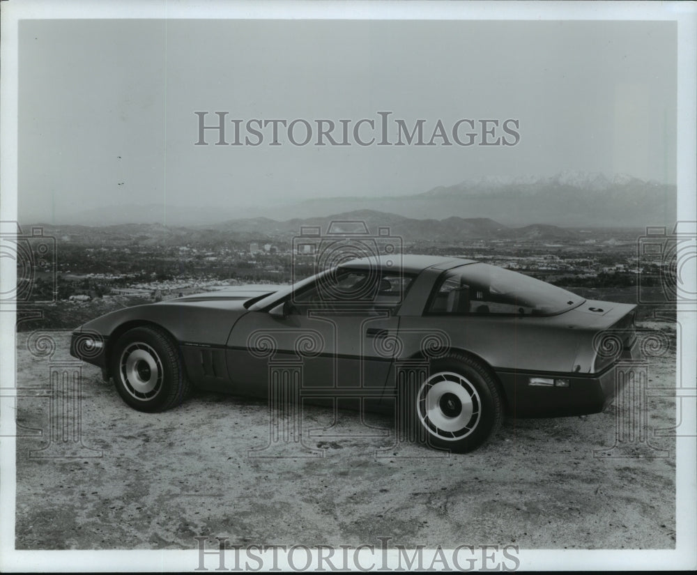 1983 Press Photo Chevrolet&#39;s 1984 Corvette Reveal Photograph - mja65164-Historic Images