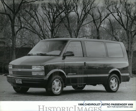1996 Press Photo Chevrolet 1996 Astro Passenger Van - mja65170-Historic Images