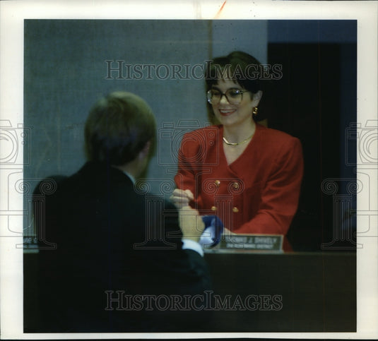 1993 Press Photo Tim Tully Mayor of New Berlin and Successor Mary Claire Cera-Historic Images